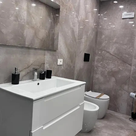 Domus Regis بيت ضيافة كاتانيا